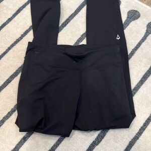 Black ivivva leggings